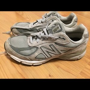 Women’s New Balance 990 v4 size 10 1/2.